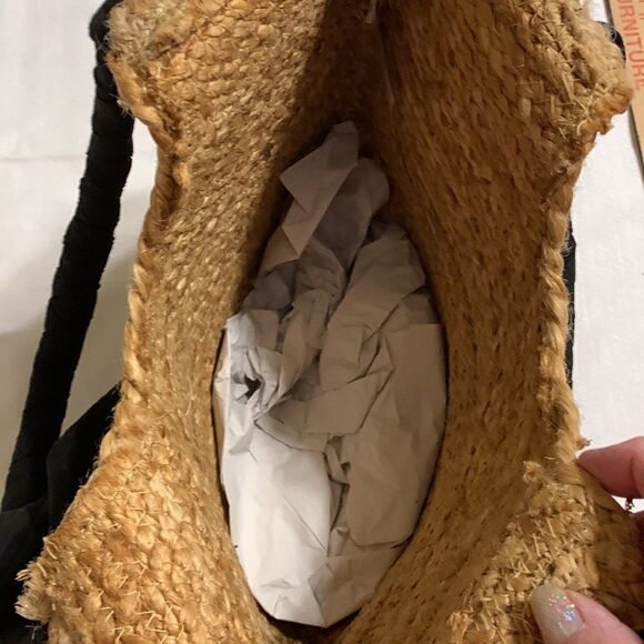 Magic 100% Jute handbag with black cloth wrapped handles & removable bow - Picture 7 of 10